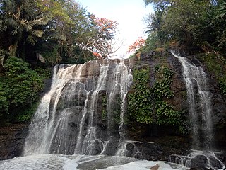 <span class="mw-page-title-main">Hinulugang Taktak</span> Waterfall and protected landscape in Rizal, Philippines