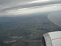 Vista della piana di Sant'Eufemia da un aereo in fase di atterraggio