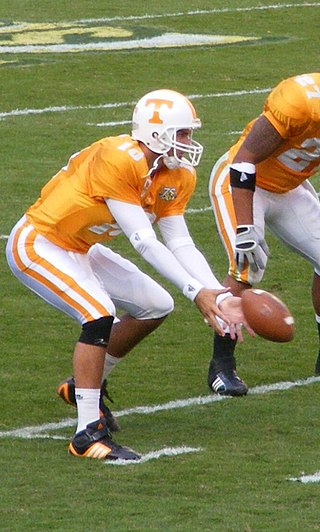 <span class="mw-page-title-main">Erik Ainge</span> American football player (born 1986)