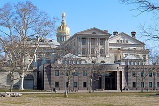 <span class="mw-page-title-main">Government of New Jersey</span> Overview of the government of the U.S. state of New Jersey