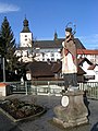 Blick von der Ludwigsbrücke auf die Pfarrkirche