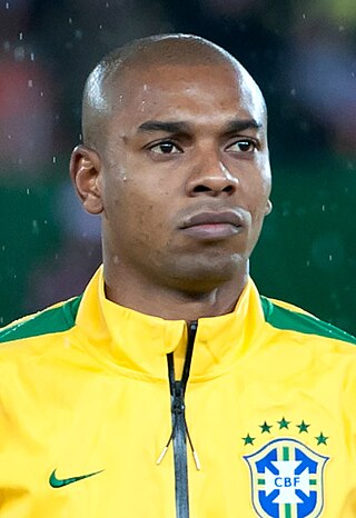 <span class="mw-page-title-main">Fernandinho (footballer, born May 1985)</span> Brazilian footballer (born 1985)