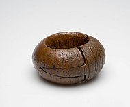 Bracelet; made before 1985; red copper; 5.3 x 10.6 x 10.6 cm (1 1⁄16 x 4 3⁄16 x 4 3⁄16 in.); Nationaal Museum van Wereldculturen (the Netherlands)