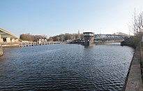 De Schipholdraaibrug, gezien naar het zuidwesten; maart 2014.