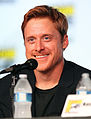 Alan Tudyk (Foto: Gage Skidmore) geboren op 16 maart 1971