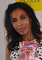 Khandi Alexander interpreta Alexx Woods