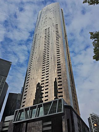 <span class="mw-page-title-main">Prima Pearl</span> Residential skyscraper