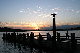 <span class="mw-page-title-main">Puddingstone Reservoir</span> Reservoir in Los Angeles County, California