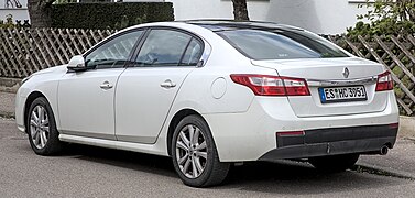 Renault Latitude - left rear view