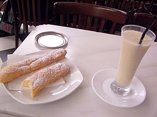 <span class="mw-page-title-main">Horchata</span> Plant milk drink of Spanish origin