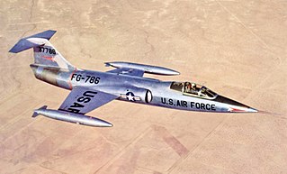 <span class="mw-page-title-main">Lockheed XF-104 Starfighter</span> Experimental fighter aircraft