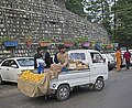 Mango street vendor at the Main Bazar