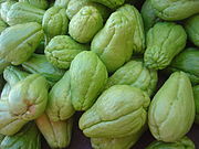 Chayote (auch die Wurzeln) (ähnlich ist Sechium tacaco)