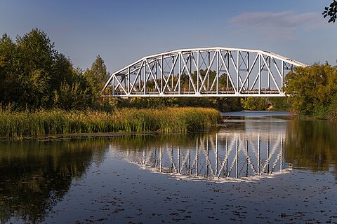 Railway bridge over the river Tsna