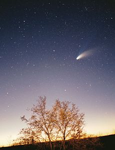 Photo of the comet Hale-Bopp