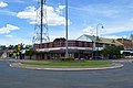 English: The roundabout on Dubbo and Burton Strees in Warren, New South Wales