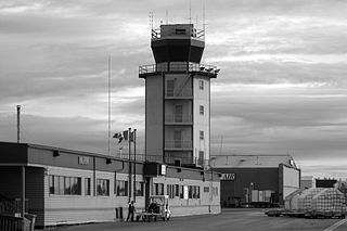 <span class="mw-page-title-main">Inuvik (Mike Zubko) Airport</span> Airport in the Northwest Territories, Canada