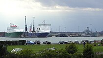 The port in 2004 Marchwood 200404.JPG