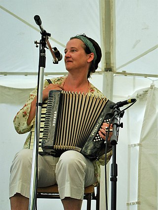 <span class="mw-page-title-main">Mary Jane Lamond</span> Canadian Celtic folk musician (born 1960)