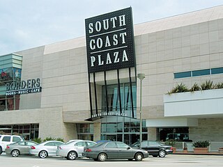 <span class="mw-page-title-main">South Coast Plaza</span> Shopping mall in Costa Mesa, California, United States