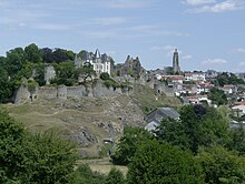 Chiateau de BRNESUIER UG ANG EGLISE NEDRE-DAME