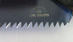 Close view of cross-cut saw teeth Cross-cut saw.JPG