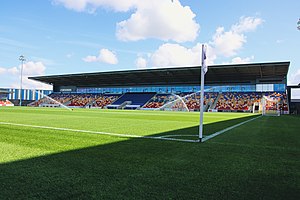 Der East Stand im Community Stadium im August 2021