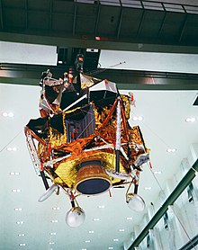 Le module lunaire LM-5 en préparation le 4 avril 1969.