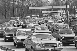 File op de Gooiseweg in 1982