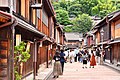 Higashiyama-higashi