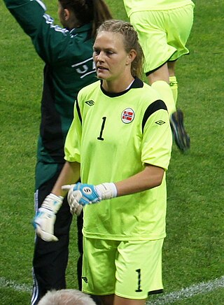 <span class="mw-page-title-main">Ingrid Hjelmseth</span> Norwegian footballer (born 1980)