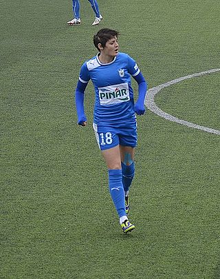 <span class="mw-page-title-main">Cosmina Dușa</span> Romanian footballer