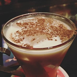 <span class="mw-page-title-main">Coquito</span> Puerto Rican rum and coconut milk cocktail