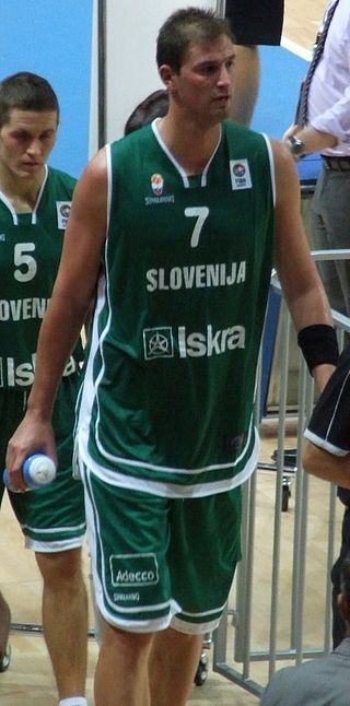 <span class="mw-page-title-main">Primož Brezec</span> Slovenian basketball player (born 1979)