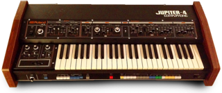 <span class="mw-page-title-main">Roland Jupiter-4</span> Polyphonic analog synthesizer