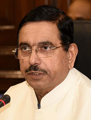 <span class="mw-page-title-main">Pralhad Joshi</span> Indian politician (born 1962)