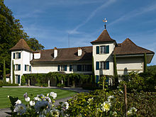 Schloss Bremgarten Hauptfassade.jpg