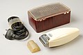 Braun S 50 electric shaver (1950)[a]