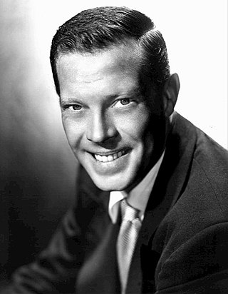 <span class="mw-page-title-main">Dick Haymes</span> Argentine singer, songwriter and actor (1918–1980)