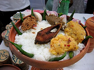 <span class="mw-page-title-main">Bangladeshi cuisine</span> Culinary traditions of Bangladesh