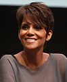 Halle Berry, model și actriță americană de film și televiziune, laureată a Premiului Oscar