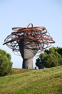 La Dama del Manzanares (Manuel Valdés Blasco kaj Ricardo Bofill, 2003).