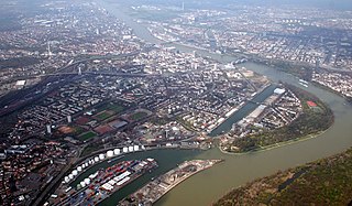 <span class="mw-page-title-main">Ludwigshafen</span> City in Rhineland-Palatinate, Germany