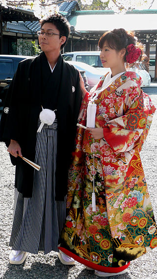 <span class="mw-page-title-main">Japanese clothing</span> Japanese clothing, traditional and modern