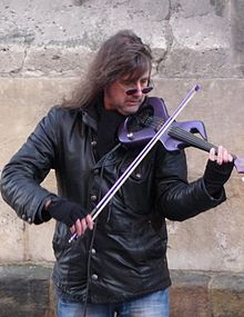 Ed Alleyne-Johnson playing an electric violin Ed Alleyne Johnson.jpg