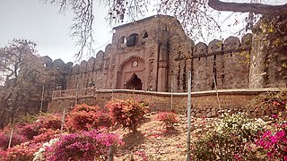 <span class="mw-page-title-main">Jhansi Fort</span> Fortress in Uttar Pradesh, India