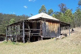 <span class="mw-page-title-main">Slab hut</span> Kind of dwelling or shed made from slabs of split or sawn timber