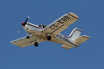 Un Morane-Saulnier Rallye MS-893 Commodore. (définition réelle 3 086 × 2 057)