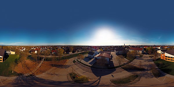 360°-Panorama von Wallersdorf, aufgenommen zwischen Schule und Feuerwehr