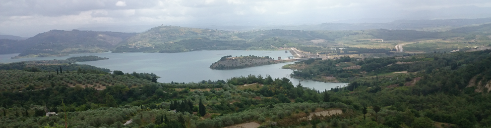 Panormaa vido de Ayn al-Bayda en la kampara regiono de Latakia